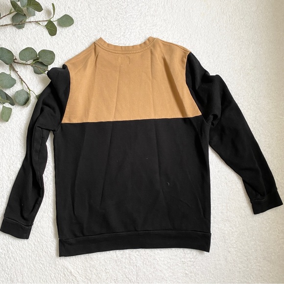ASOS | Black and Tan colorblock crewneck sweatshirt - Picture 5 of 5